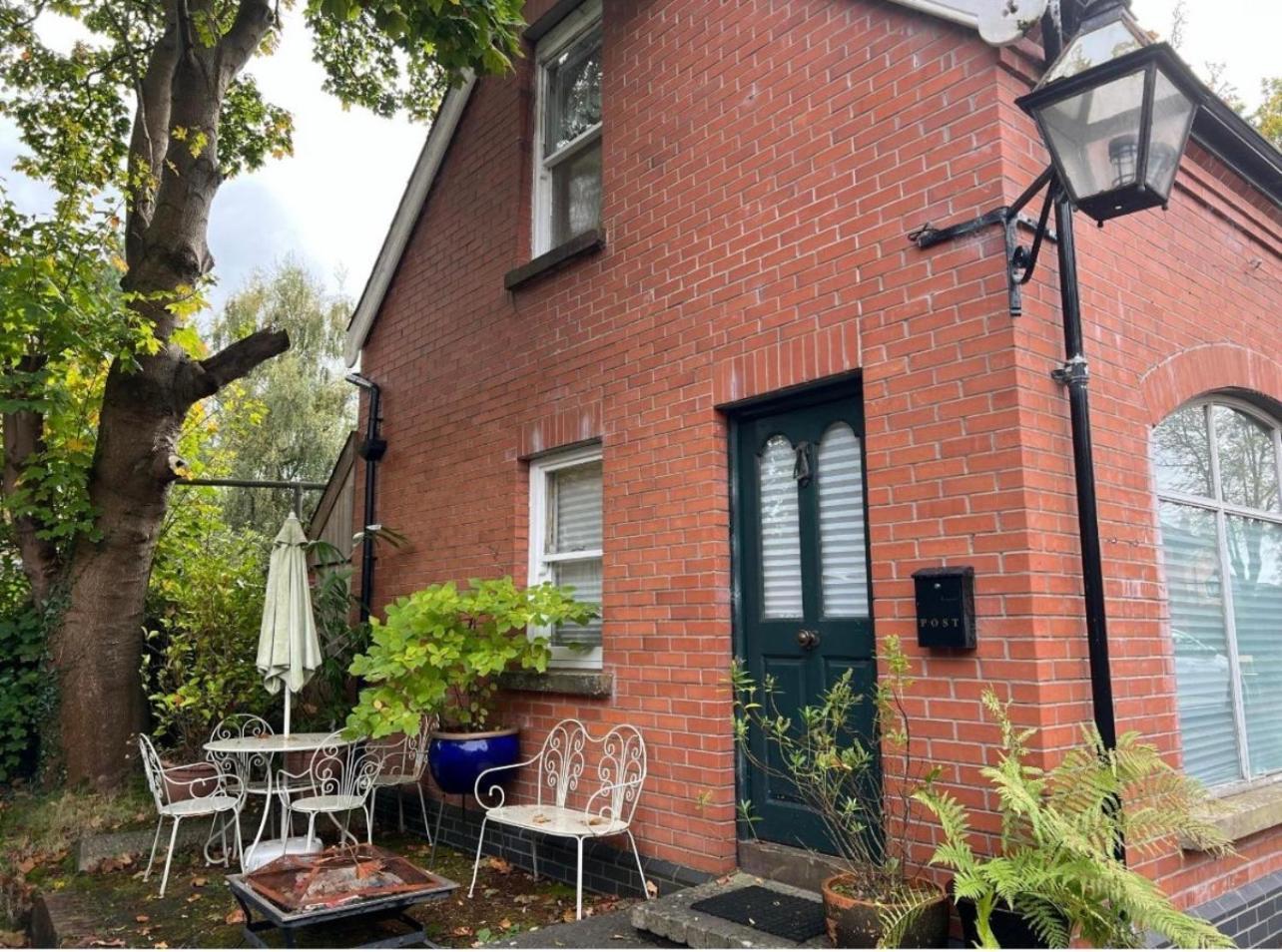 Apartament Self Contained Coach House In Leafy South Belfast The Location Is Not Accurate Zewnętrze zdjęcie